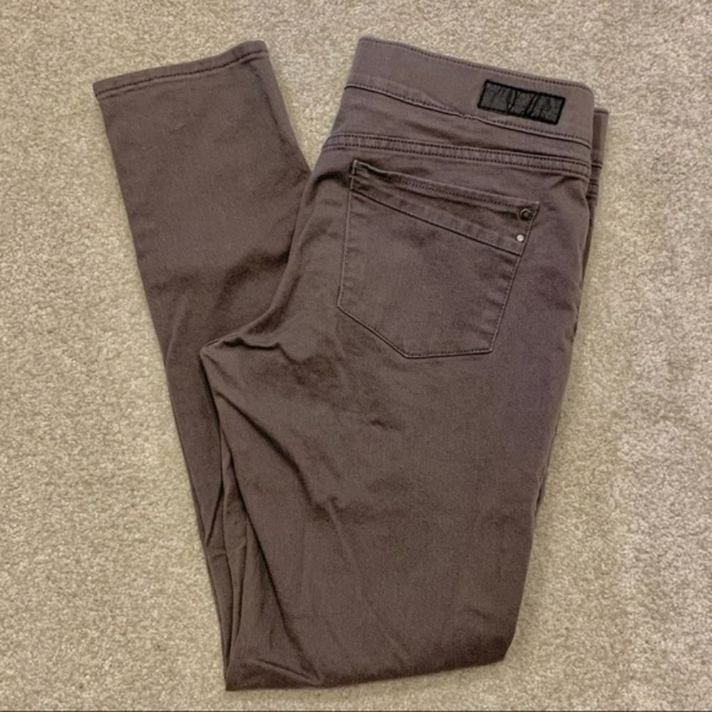 Levi’s Denizen Skinny Taupe Jeans 14‎